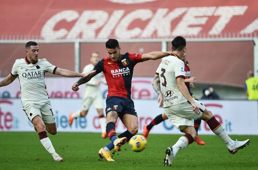 GENOA, ITALY - NOVEMBER 8: A chance of goal for Gianluca Scamacca of Genoa CFC during the Serie A match between Genoa CFC and AS Roma at Stadio Luigi Ferraris on November 8, 2020 in Genoa, Italy. (Photo by Paolo Rattini/Getty Images) GENOA, ITALY - NOVEMBER 8: A chance of goal for Gianluca Scamacca of Genoa CFC during the Serie A match between Genoa CFC and AS Roma at Stadio Luigi Ferraris on November 8, 2020 in Genoa, Italy. (Photo by Paolo Rattini/Getty Images)