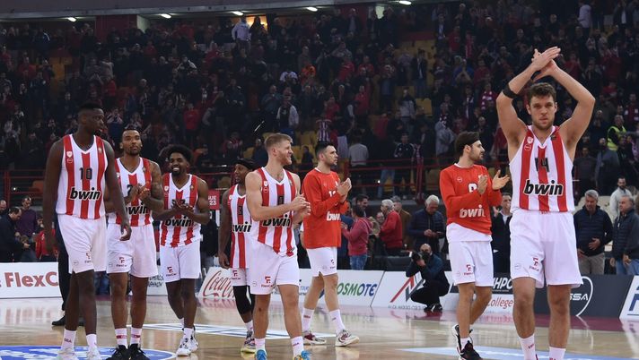 VINCE L'OLIMPIACOS MA...