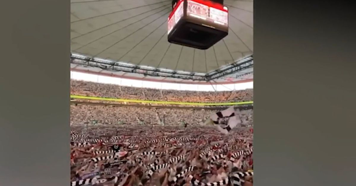VIDEO/ Eintracht, i tifosi hanno visto la finale così: colpo d’occhio impressionante