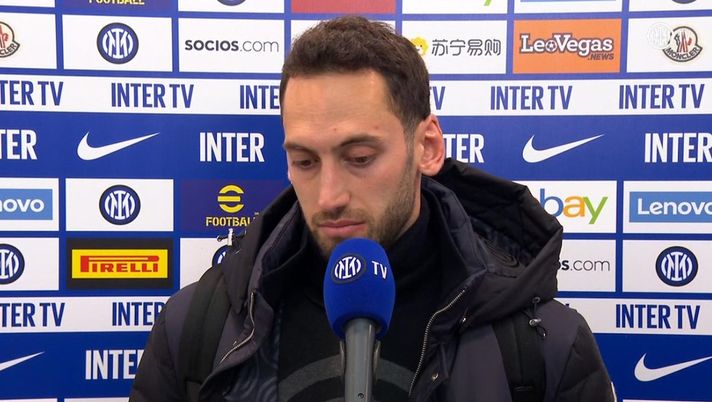 Calhanoglu a ITV: “Mi dispiace per i tifosi ora dobbiamo lavorare e cancellare questa gara” Calhanoglu a ITV: “Mi dispiace per i tifosi ora dobbiamo lavorare e cancellare questa gara” - immagine 1