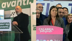 COSE DELL’ALTRO MONDO Salvini dura sconfitta in Emilia. In Calabria vince Santelli