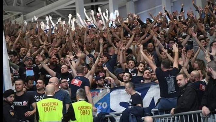 Grande chiusura di stagione all'insegna dei derby di basket per la Virtus Bologna Grande chiusura di stagione all'insegna dei derby di basket per la Virtus Bologna