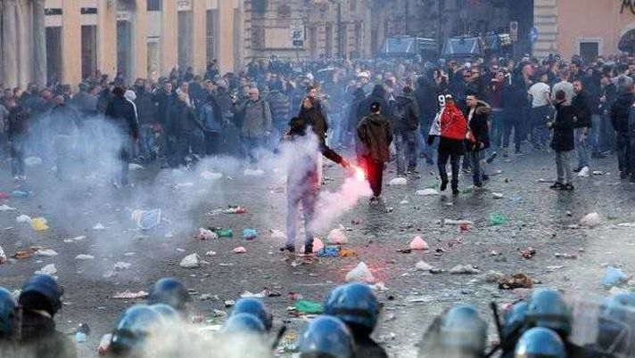 Roma-Feyenoord, il divieto non ferma i tifosi olandesi: massima allerta in città - immagine 1