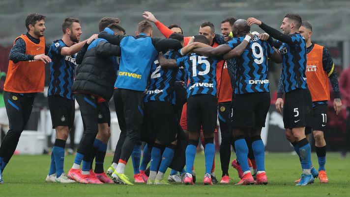 L'esultanza dell'Inter per la vittoria nel derby Milan-Inter 0-3 (Serie A 2020-2021) | News (Getty Images) 