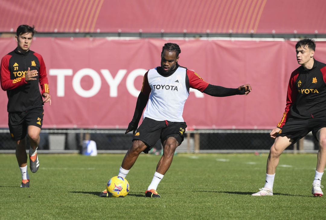 Roma, allenamento in vista del Cagliari: ci sono Smalling e Sanches – FOTO GALLERY - immagine 6