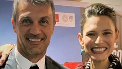 Bianca Balti, rossonera sfegatata: “insulti” all’Inter e foto con Maldini. “Non ditemi che porto…”