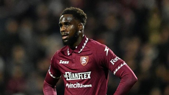 SALERNO, ITALY - FEBRUARY 24: Boulaye Dia of US Salernitana shows his disappointment during the Serie A TIM match between US Salernitana and AC Monza at Stadio Arechi on February 24, 2024 in Salerno, Italy. (Photo by Francesco Pecoraro/Getty Images) BREAKING – Liverani: “Dia si è rifiutato di entrare! Cosa succede ora: io non ci conto più, il club…” - immagine 1