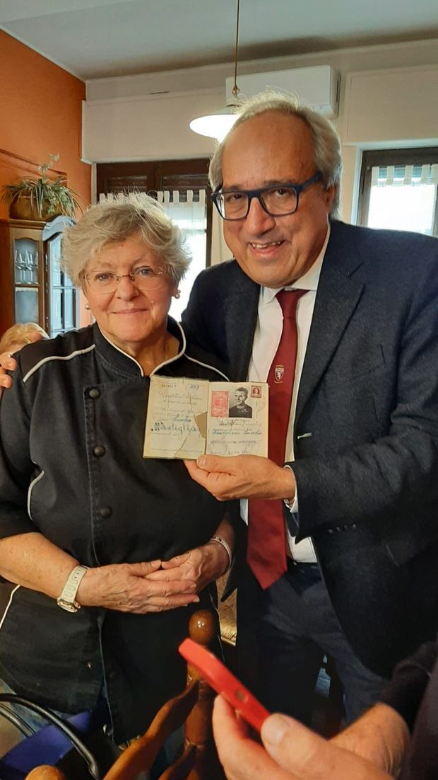 Il circolo Soci Torino Fc al sepolcro di Eusebio Castigliano: presente Don Robella- immagine 2