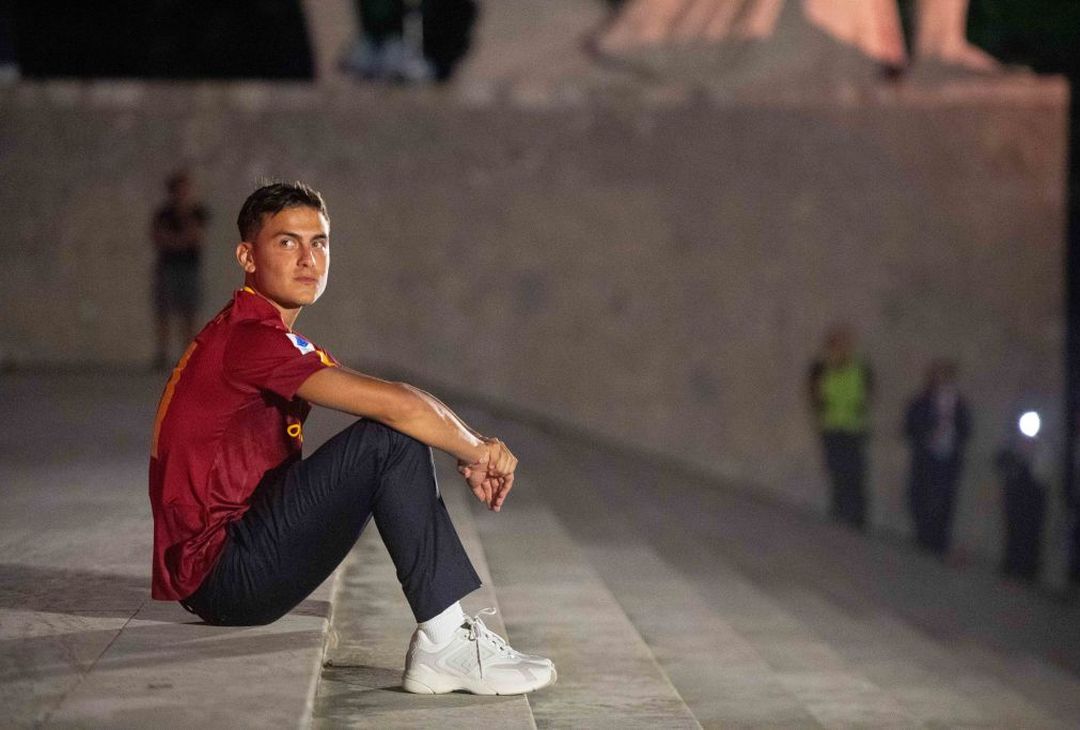 Dybala si presenta al Colosseo Quadrato – FOTO GALLERY - immagine 43