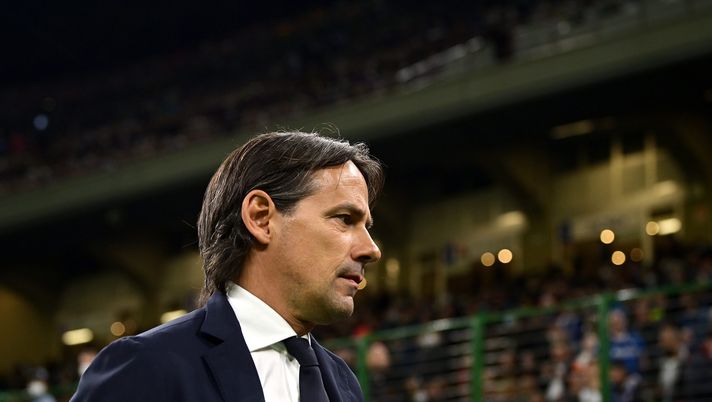MILAN, ITALY - APRIL 19: Head Coach Simone Inzaghi of FC Internazionale is seen before the Coppa Italia Semi Final 2nd Leg match between FC Internazionale v AC Milan at Giuseppe Meazza Stadium on April 19, 2022 in Milan, Italy. (Photo by Mattia Ozbot - Inter/Inter via Getty Images)