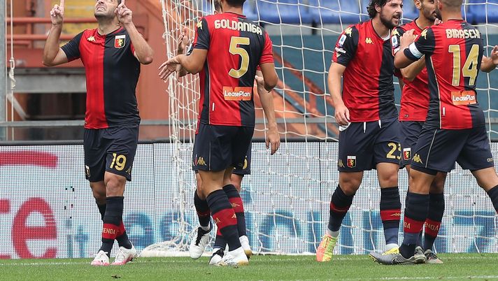 GENOA, ITALY - SEPTEMBER 20: Goran Pandev of Genoa CFC celebrates after scoring a goal during the Serie A match between Genoa CFC and FC Crotone at Stadio Luigi Ferraris on September 20, 2020 in Genoa, Italy.  (Photo by Gabriele Maltinti/Getty Images) 