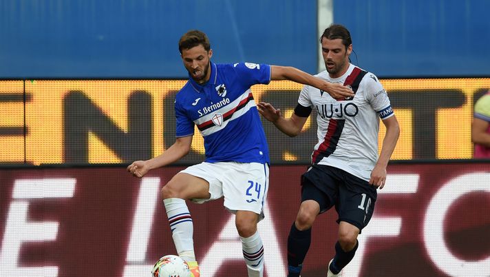 GENOA, ITALY - JUNE 28: Bartosz Bereszynski of UC Sampdoria challenged by Andrea Poli of Bologna FC during the Serie A match between UC Sampdoria and Bologna FC at Stadio Luigi Ferraris on June 28, 2020 in Genoa, Italy. (Photo by Chris Ricco/Getty Images) GENOA, ITALY - JUNE 28: Bartosz Bereszynski of UC Sampdoria challenged by Andrea Poli of Bologna FC during the Serie A match between UC Sampdoria and Bologna FC at Stadio Luigi Ferraris on June 28, 2020 in Genoa, Italy. (Photo by Chris Ricco/Getty Images)