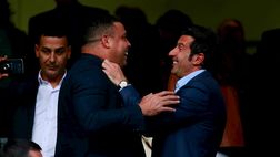 Figo risponde al famoso aneddoto di Ronaldo su sua moglie: “Comunque quando esco…”