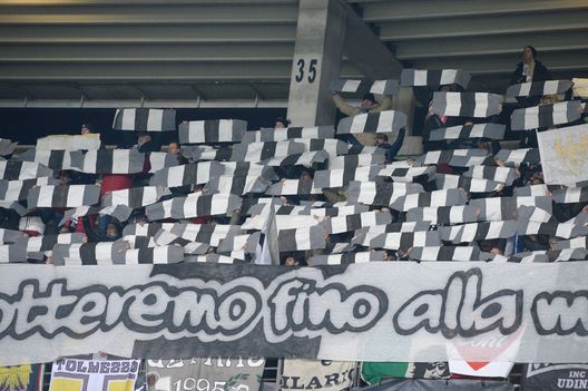 Notizie Udinese: tifosi bianconeri Notizie Udinese: tifosi bianconeri