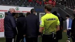 Juventus, le proteste di Paratici contro l’arbitro a fine primo tempo / Video