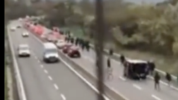 VIDEO – Follia in autostrada: ultrà Paganese ad Avellino danneggiano tutto, un ferito