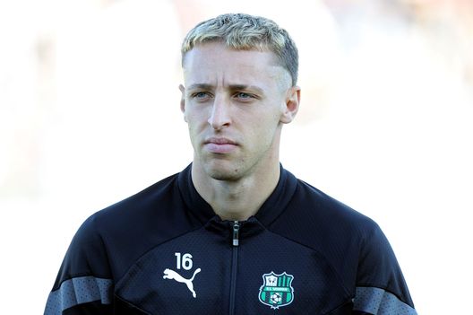 Davide Frattesi (Photo by Gabriele Maltinti/Getty Images) Schira: “Laurienté e Frattesi nel mirino del Napoli. Demme aspetta offerte”- immagine 2