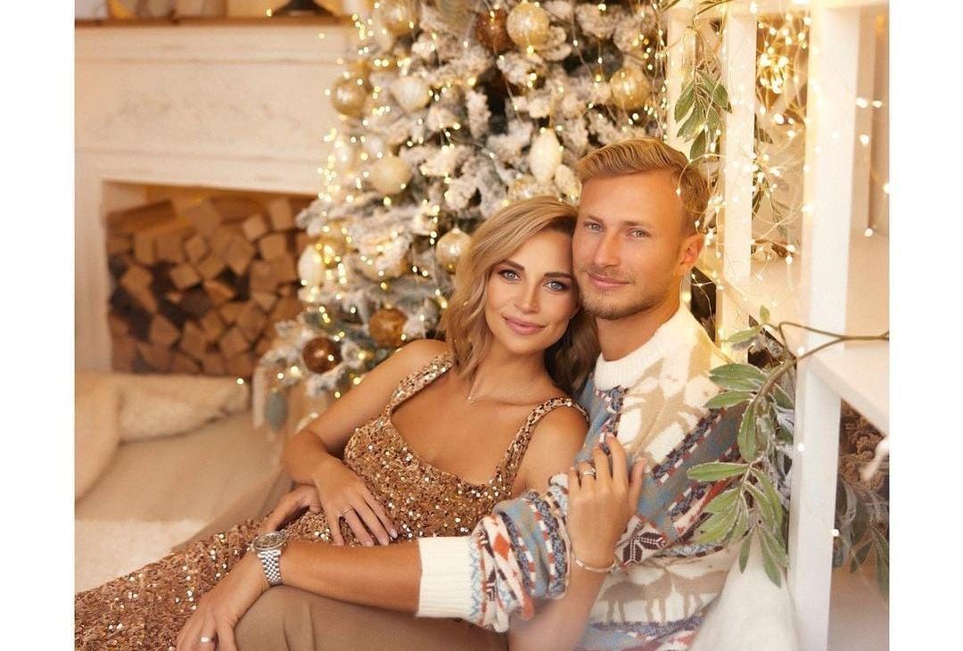 Wags viola: Barak e la sua Nikola, Natale in dolce attesa. Che FOTO!- immagine 1