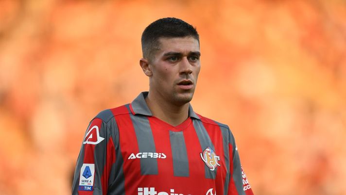 CREMONA, ITALY - AUGUST 27: Luca Zanimacchia of US Cremonese looks on during the Serie A match between US Cremonese and Torino FC at Stadio Giovanni Zini on August 27, 2022 in Cremona, Italy. (Photo by Alessandro Sabattini/Getty Images) Cremonese, ecco la probabile formazione: da Okereke fino a Zanimacchia e i due dubbi in difesa - immagine 1