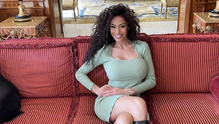 Raffaella Fico, il poker di scatti infiamma i fan: “E voi quale preferite?” - immagine 1