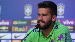 Brasile, Alisson: “Pretendo molto dai miei difensori e sono leader anche fuori dal campo”