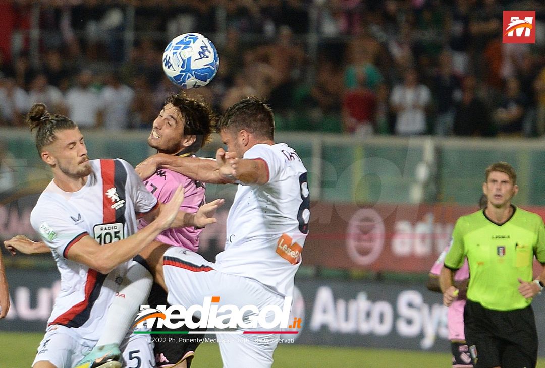 FOTO Palermo-Genoa 1-0: la gallery del big match della 5ª giornata di Serie B 2022-23 - immagine 28