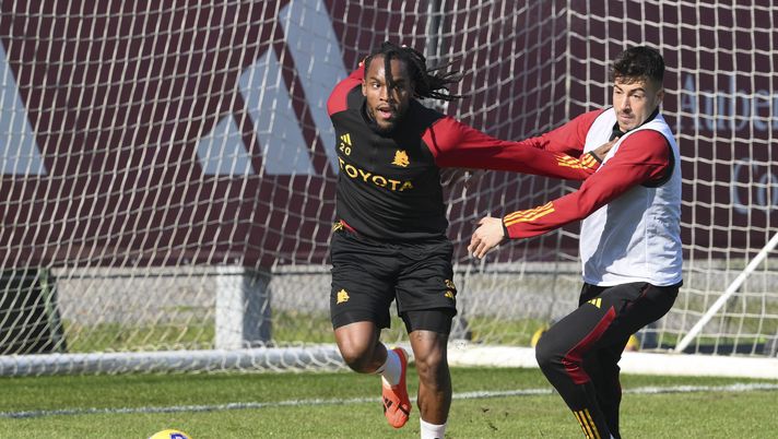 Roma, Renato Sanches gioca anche la partitella. Presente anche Smalling - immagine 1