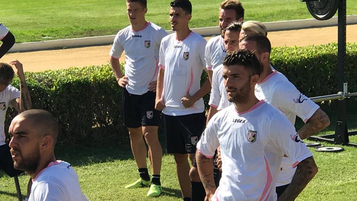Live, Boccadifalco: esercizi tattici per i rosanero, Monachello in campo. Balogh ancora assente Live, Boccadifalco: esercizi tattici per i rosanero, Monachello in campo. Balogh ancora assente