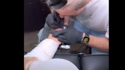 VIDEO / Diletta Leotta e il nuovo tatuaggio dedicato alla figlia Aria