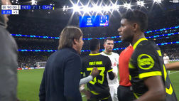 VIDEO Tottenham-Sporting Lisbona, gol annullato a Kane: Conte, furia e rosso!