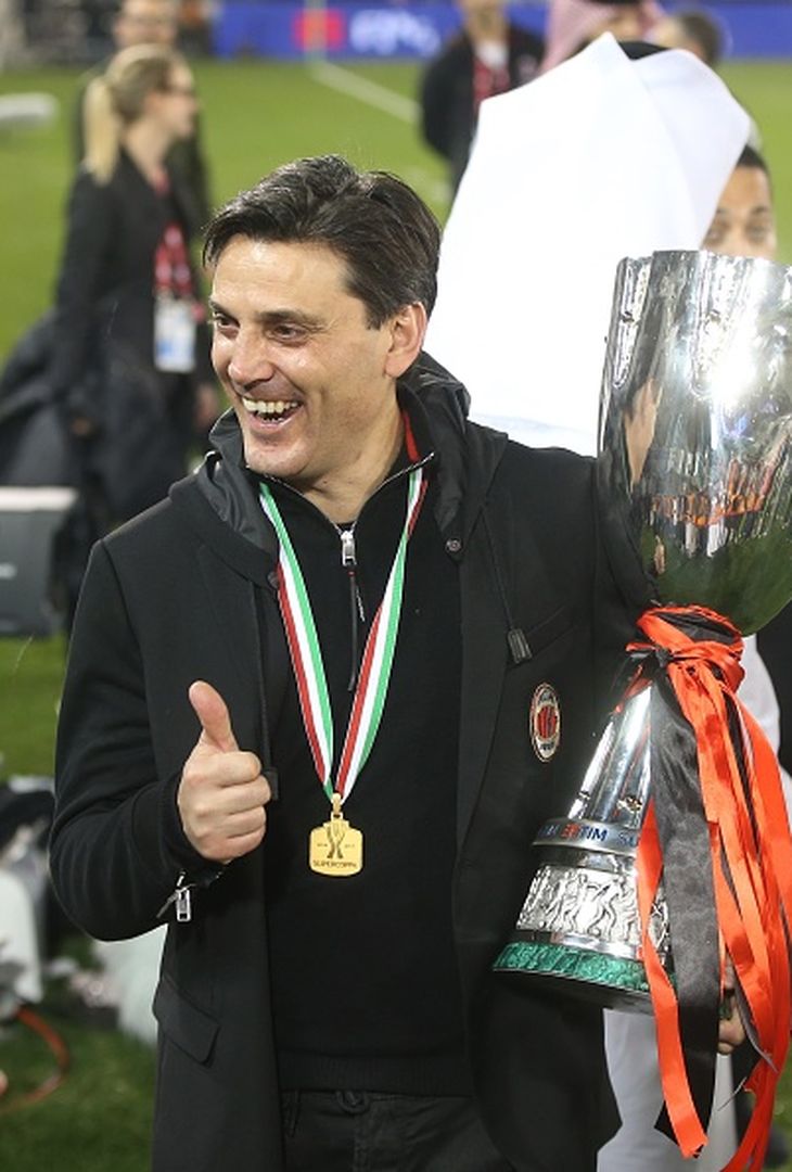  Vincenzo Montella con la Supercoppa Italiana (credits: GETTY Images) 