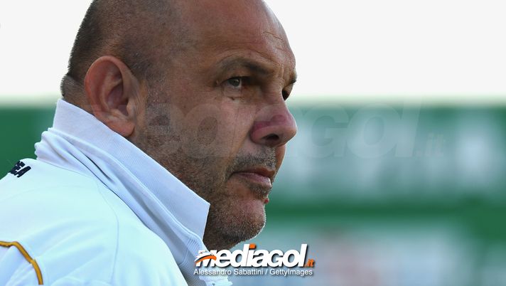 VENICE, ITALY - APRIL 27: Bruno Tedino head coach of US Citta di Palermo looks on before the serie B match between Venezia FC and US Citta di Palermo at Stadio Pier Luigi Penzo on April 27, 2018 in Venice, Italy. (Photo by Alessandro Sabattini/Getty Images) VENICE, ITALY - APRIL 27: Bruno Tedino head coach of US Citta di Palermo looks on before the serie B match between Venezia FC and US Citta di Palermo at Stadio Pier Luigi Penzo on April 27, 2018 in Venice, Italy. (Photo by Alessandro Sabattini/Getty Images)