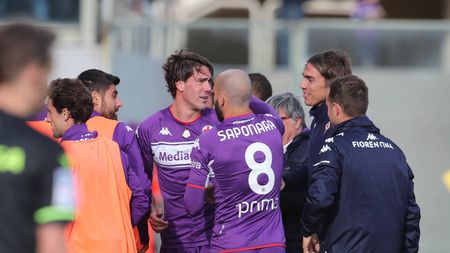 GERMOGLI PH: 24 OTTOBRE 2021 FIRENZE CAMPIONATO SERIE A TIM FIORENTINA VS CAGLIARI NELLA FOTO ESULTANA GOL VLAHOVIC GERMOGLI PH: 24 OTTOBRE 2021 FIRENZE CAMPIONATO SERIE A TIM FIORENTINA VS CAGLIARI NELLA FOTO ESULTANA GOL VLAHOVIC
