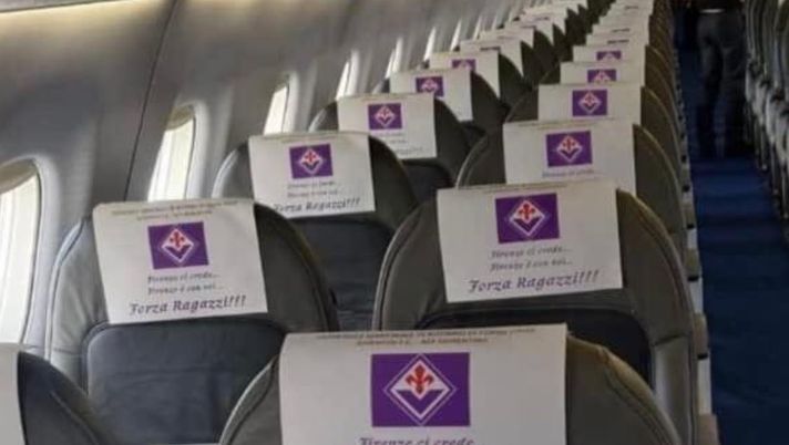 FOTO – Sul volo per Torino spunta un incitamento speciale: “Firenze è con voi” - immagine 1