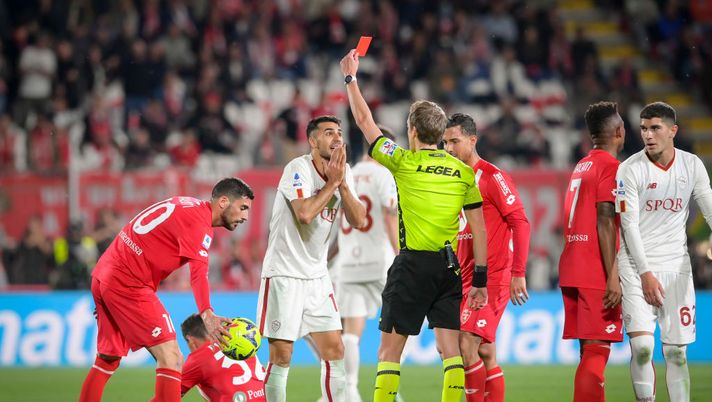 Mourinho furioso con Chiffi, ma non è l’unico: accusato anche da Juventus e Inter - immagine 1