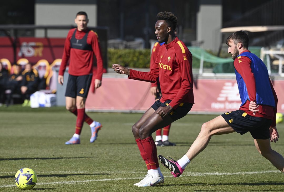 Roma, l’allenamento alla vigilia del Lecce: c’è Wijnaldum – FOTO GALLERY - immagine 12