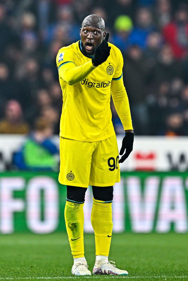 TACKLE DURO – Il derby dei media, il Milan che rischia in Champions e l’Inter che litiga in A- immagine 2