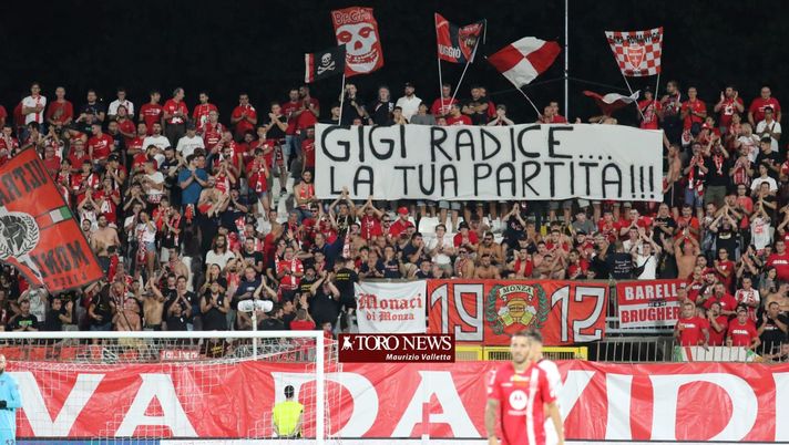 Monza-Torino, i padroni di casa omaggiano Radice: “La tua partita” - immagine 1