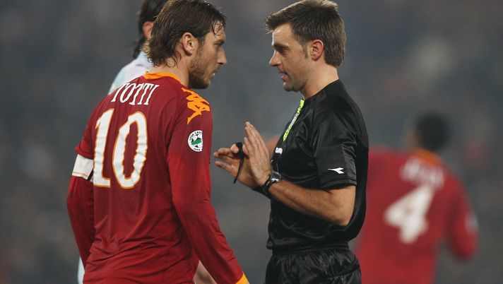 Totti: &#8220;Quel brutto quarto d&#8217;ora che Rizzoli passò per colpa mia, quasi ad un passo da&#8230;&#8221; 