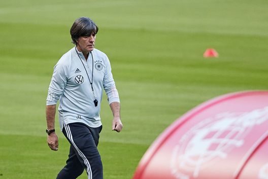 SEVILLE, SPAIN - NOVEMBER 16: Joachim Low, manager of Germany looks on during a Germany training session ahead of the UEFA Nations League match against Spain at Estadio de La Cartuja on November 16, 2020 in Seville, Spain. (Photo by Fran Santiago/Getty Images) SEVILLE, SPAIN - NOVEMBER 16: Joachim Low, manager of Germany looks on during a Germany training session ahead of the UEFA Nations League match against Spain at Estadio de La Cartuja on November 16, 2020 in Seville, Spain. (Photo by Fran Santiago/Getty Images)