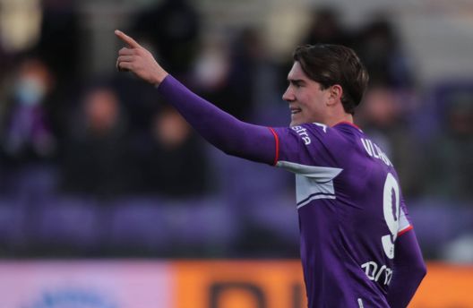 GERMOGLI PH: 11DICEMBRE 2021 FIRENZE STADIO ARTEMIO FRANCHI CAMPIONATO SERIE A TIM FIORENTINA VS SALERNITANA NELLA FOTO GOL ESULTANZA VLAHOVIC Montella: “Un rischio inserire Vlahovic, ricordo bene le critiche”- immagine 2
