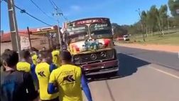 Paraguay, il Luqueño resta a piedi: torna dall’allenamento su un bus di linea
