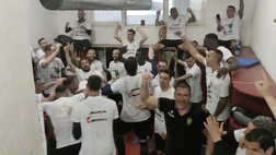 Ternana in B e Lucarelli si scatena negli spogliatoi (video)