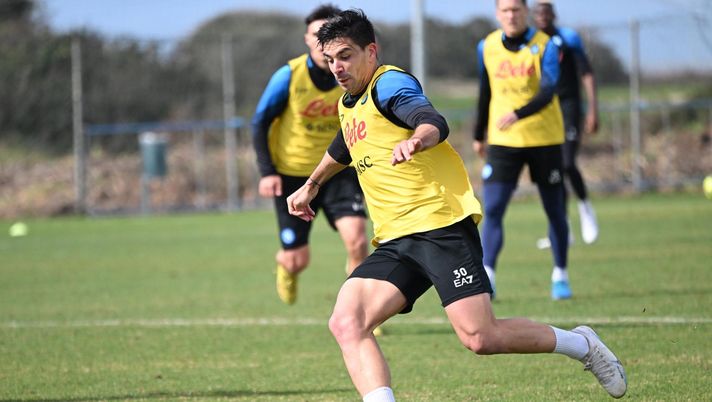 UFFICIALE – Risentimento per Lozano: i dettagli. Osimhen assente all’allenamento - immagine 1