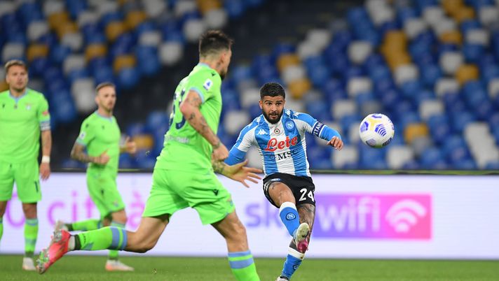 NAPLES, ITALY - APRIL 22: Lorenzo Insigne of SSC Napoli scores their sides third goal during the Serie A match between SSC Napoli and SS Lazio at Stadio Diego Armando Maradona on April 22, 2021 in Naples, Italy. Sporting stadiums around Italy remain under strict restrictions due to the Coronavirus Pandemic as Government social distancing laws prohibit fans inside venues resulting in games being played behind closed doors. (Photo by Francesco Pecoraro/Getty Images) NAPLES, ITALY - APRIL 22: Lorenzo Insigne of SSC Napoli scores their sides third goal during the Serie A match between SSC Napoli and SS Lazio at Stadio Diego Armando Maradona on April 22, 2021 in Naples, Italy. Sporting stadiums around Italy remain under strict restrictions due to the Coronavirus Pandemic as Government social distancing laws prohibit fans inside venues resulting in games being played behind closed doors. (Photo by Francesco Pecoraro/Getty Images)