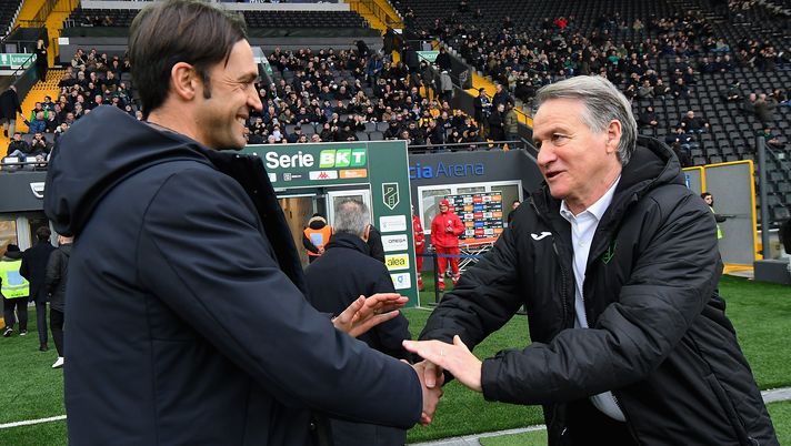 Legrottaglie ha esordito sulla panchina del Pescara vincendo contro il Pordenone di Tesser. Un buon inizio. Legrottaglie ha esordito sulla panchina del Pescara vincendo contro il Pordenone di Tesser. Un buon inizio.