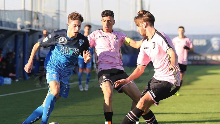 EMPOLI, ITALY - JANUARY 12: Francesco Donati of Empoli Fc in action during the Serie A Primavera between Empoli FC and Citta' di Palermo on January 12, 2019 in Empoli, Italy.  (Photo by Gabriele Maltinti/Getty Images)  EMPOLI, ITALY - JANUARY 12: Francesco Donati of Empoli Fc in action during the Serie A Primavera between Empoli FC and Citta' di Palermo on January 12, 2019 in Empoli, Italy.  (Photo by Gabriele Maltinti/Getty Images)