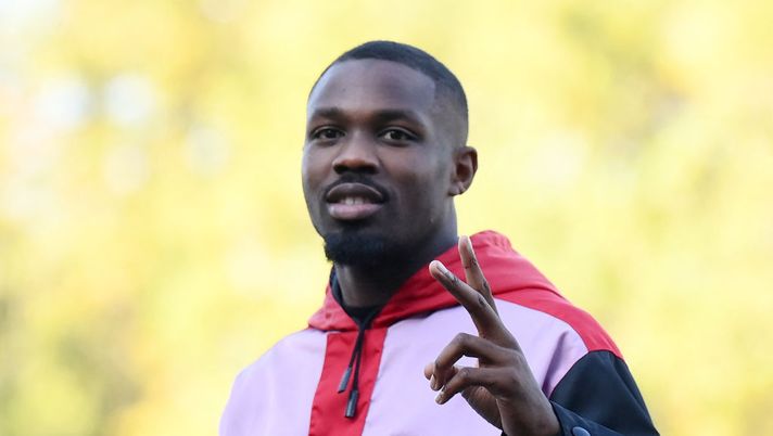 France's Marcus Thuram arrives for a get-together, two days before the French national team leave for the upcoming Qatar 2022 World Cup football tournament, at the team's training ground in Clairefontaine-en-Yvelines, outside Paris on November 14, 2022. - The week-long countdown to the World Cup in Qatar begins as the world's leading footballers focused their attention on one of the most controversial tournaments in history. The first World Cup to be held in the Arab world will kick off on November 20, 2022, when the host nation face Ecuador. (Photo by FRANCK FIFE / AFP) (Photo by FRANCK FIFE/AFP via Getty Images) Numeri, gol, assist, infortuni, ruolo, il bivio Lukaku e la gestione: tutto su Thuram al fantacalcio- immagine 1