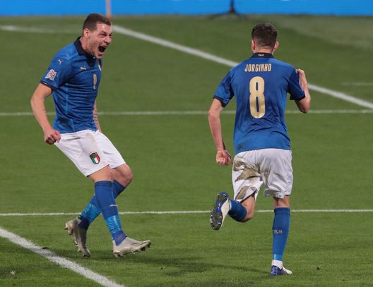 REGGIO NELL'EMILIA, ITALY - NOVEMBER 15: Jorginho of Italy celebrates with his team-mate Andrea Belotti after scoring the opening goal during the UEFA Nations League group stage match between Italy and Poland at Mapei Stadium - Citta' del Tricolore on November 15, 2020 in Reggio nell'Emilia, Italy. (Photo by Emilio Andreoli/Getty Images) REGGIO NELL'EMILIA, ITALY - NOVEMBER 15: Jorginho of Italy celebrates with his team-mate Andrea Belotti after scoring the opening goal during the UEFA Nations League group stage match between Italy and Poland at Mapei Stadium - Citta' del Tricolore on November 15, 2020 in Reggio nell'Emilia, Italy. (Photo by Emilio Andreoli/Getty Images)