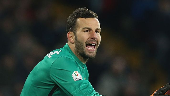 NAPLES, ITALY - JANUARY 19: Samir Handanovic of Inter during the TIM Cup match between SSC Napoli and FC Internazionale Milano at Stadio San Paolo on January 19, 2016 in Naples, Italy. (Photo by Maurizio Lagana/Getty Images) Gazzetta, c’è la decisione ufficiale sull’autogol di Handanovic. Ed è cambiato il malus - immagine 1